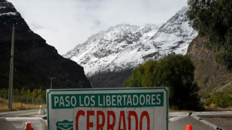 Por mal tiempo en alta montaña cerraron el paso internacional 